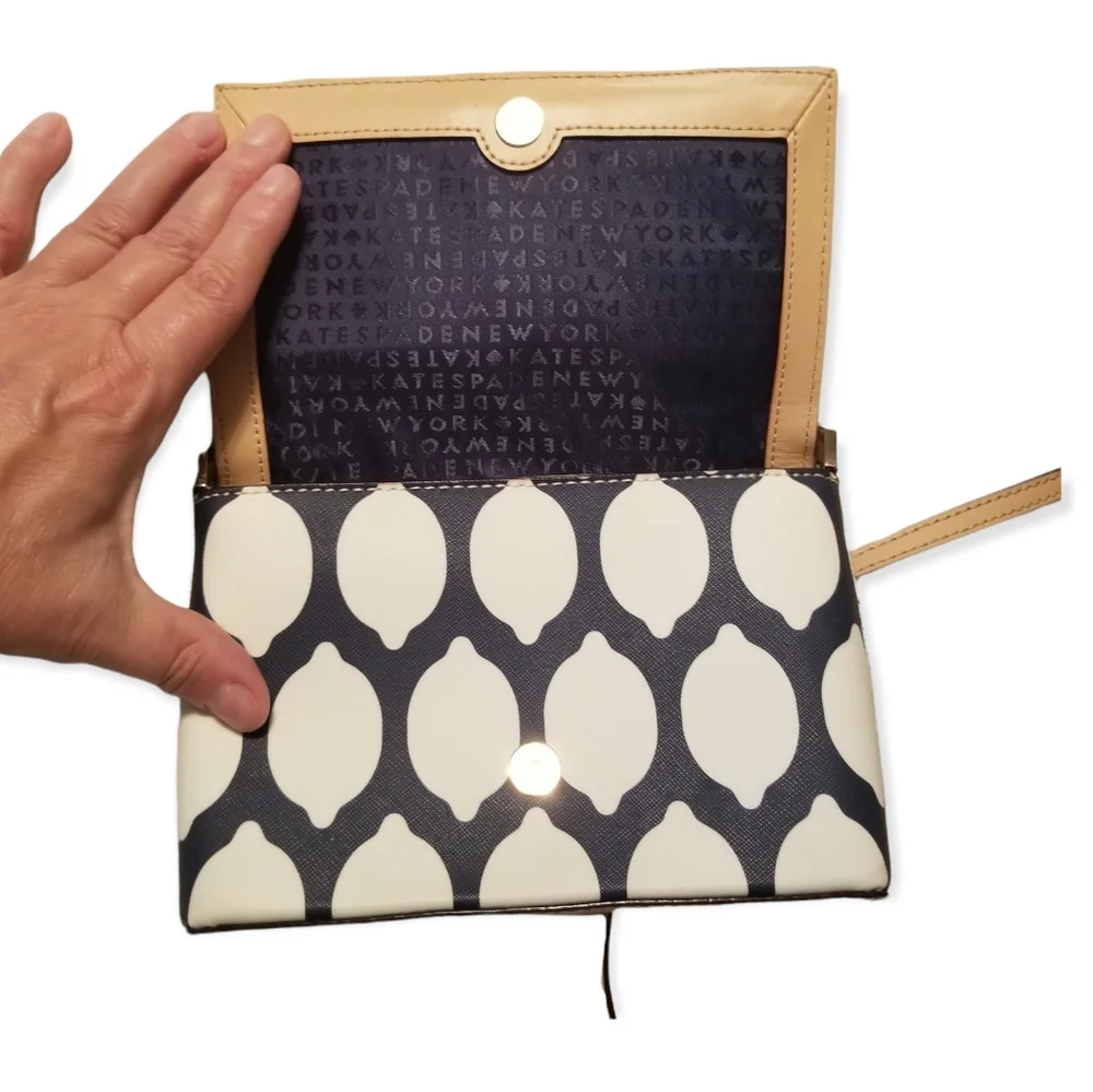 Kate Spade Lemons crossbody - Picture 6 of 11